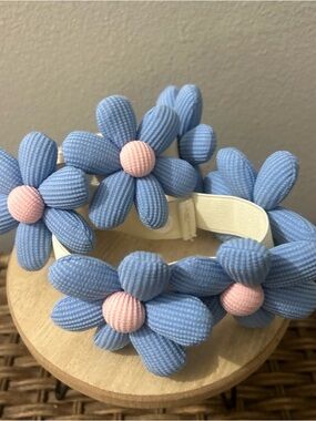 2 Pc 3D Petaled Flower Curtain Tiebacks Snaps Blue W Pink Whimsical